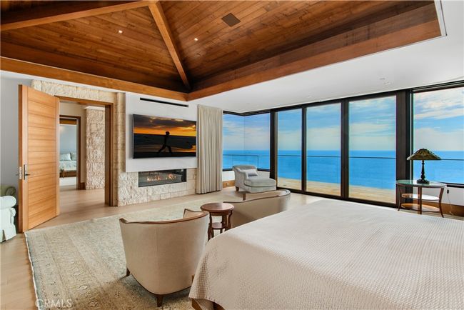17 Strand Beach Dr, House other with 5 bedrooms, 6 bathrooms and 3 parking in Dana Point CA | Image 19