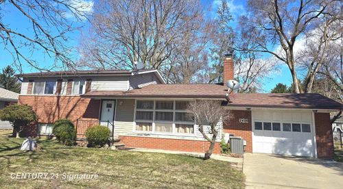 2400 Denise Dr, Clio, MI, 48420-1049 | Card Image