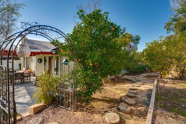 13499 Khuram St, House other with 4 bedrooms, 2 bathrooms and 5 parking in Lakeside CA | Image 39