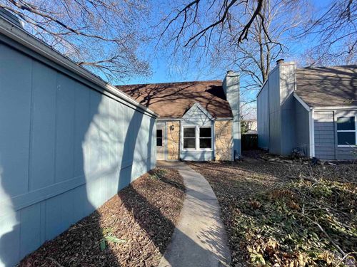 306 Northwood Ln, Lawrence, KS, 66044-4679 | Card Image