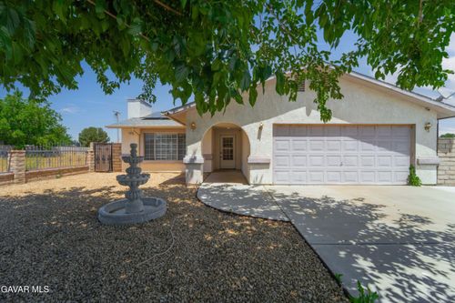 7343 Bay Ave, California City, CA, 93505-5108 | Card Image
