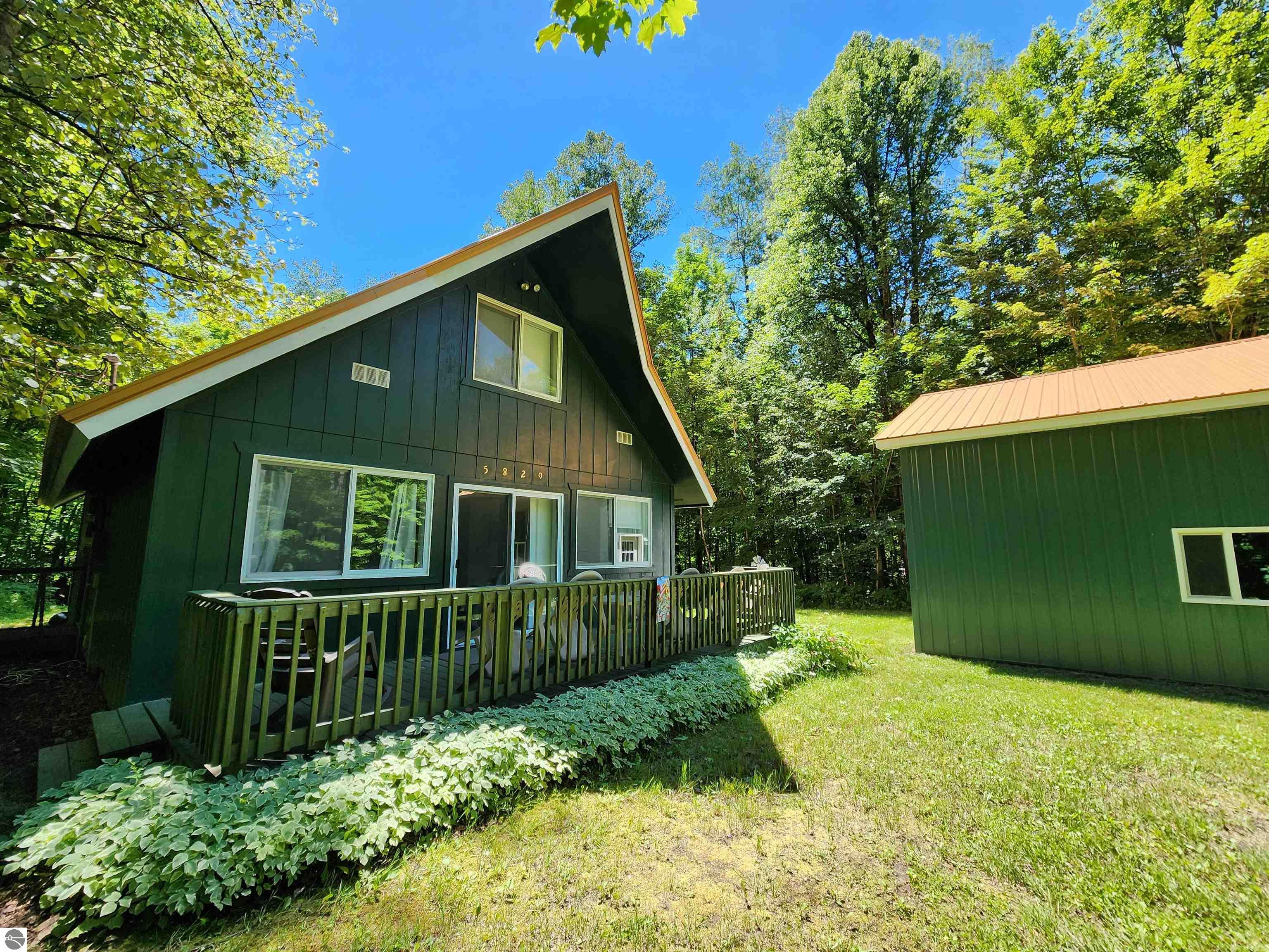 Highland Dr, Elmira, MI 49730