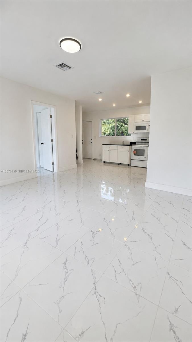 Residential Lease in Miami 5