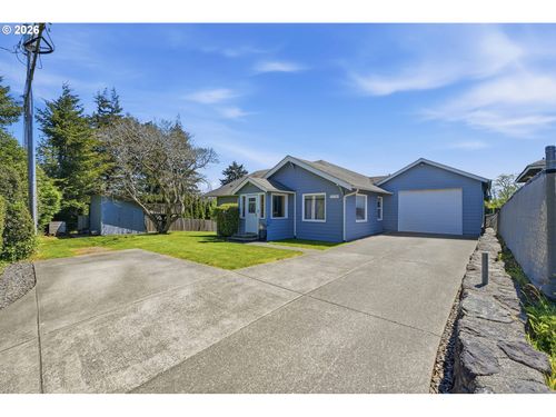 93748 Bay Park Ln, Coos Bay, OR, 97420-3782 | Card Image