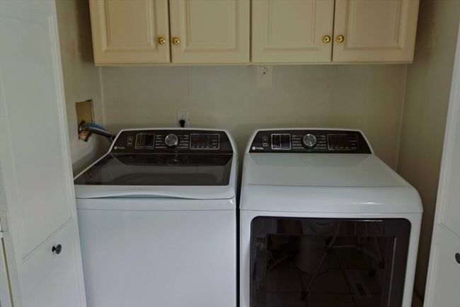 98 Robinette Rd, House other with 4 bedrooms, 3 bathrooms and 6 parking in Stoughton MA | Image 20
