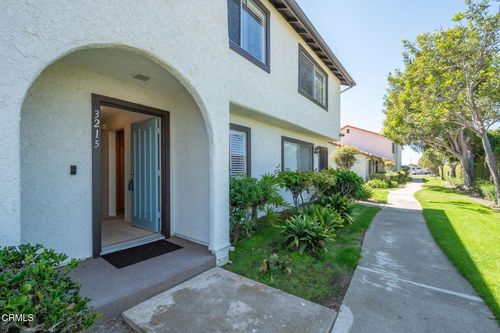 3215 Kelp Ln, Oxnard, CA, 93035-1693 | Card Image