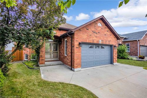57 Hepburn Cres, Hamilton, ON, L9C7S5 | Card Image