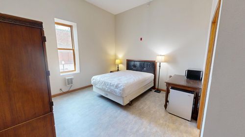 dorm-type-dwelling-542 Benson Avenue Sw, Willmar, MN, 56201 | Card Image