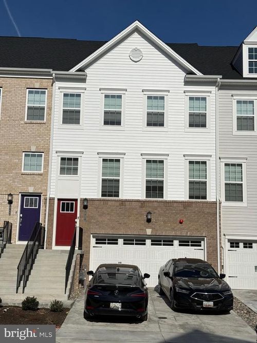 1721 Watercrossing Rd, PIKESVILLE, MD, 21208-1436 | Card Image