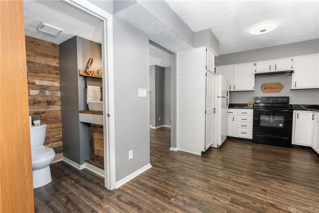 3163 Gracemore Ave, Condo with 2 bedrooms, 3 bathrooms and null parking in Kettering OH | Image 15