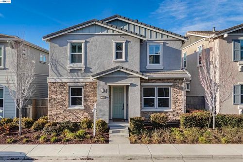 2933 Stringham Way, Dublin, CA, 94568-4748 | Card Image
