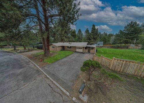 60834 Defiance St, Bend, OR, 97702-9705 | Card Image