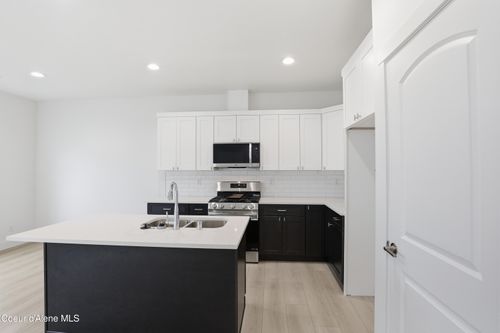 639 N Creative Way, Post Falls, ID, 83854 | Card Image
