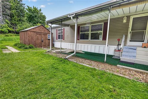 914 Chester Dr, Cranberry Twp, PA, 16066-2137 | Card Image