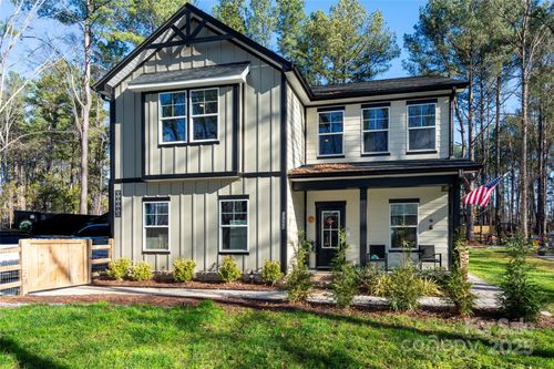 17359 Huntersville Concord Rd, Huntersville, NC, 28078-6659 | Card Image