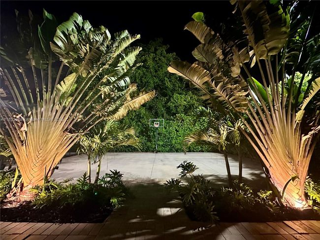 19420 Sw 129 Th Ave, House other with 4 bedrooms, 3 bathrooms and null parking in Miami FL | Image 52