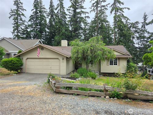 384 Selkirk Dr, Camano Island, WA, 98282-8734 | Card Image
