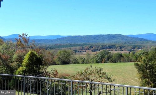 643 Richmond Rd, AMISSVILLE, VA, 20106-4301 | Card Image