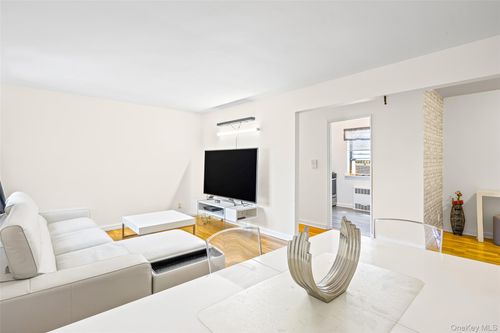 apt-4g-147 84th Rd, Jamaica, NY, 11435-2247 | Card Image