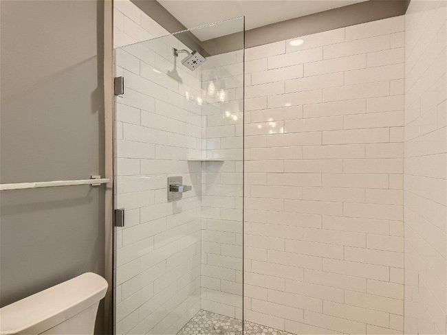 Primary Bathroom.jpg | Image 16