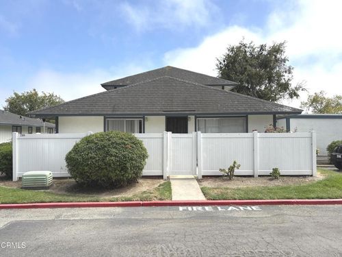 2304 Miramar Walk, Oxnard, CA, 93035-2631 | Card Image