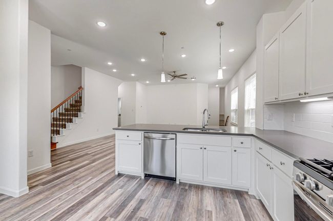 329 Mule Deer Dr, Townhouse with 4 bedrooms, 3 bathrooms and null parking in Little Elm TX | Image 12