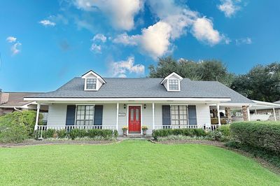 1509 Coral Dr, House other with 3 bedrooms, 2 bathrooms and null parking in Houma LA | Image 1