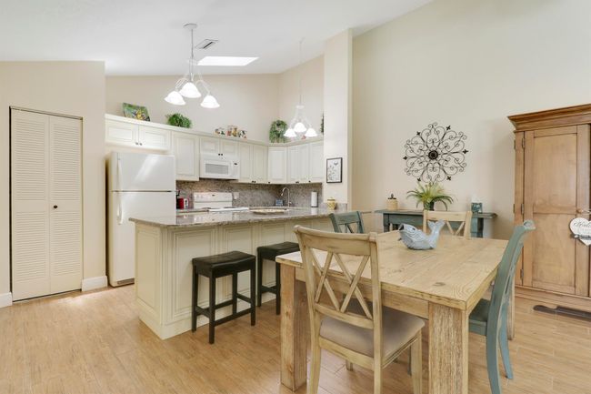 APT-7C - 1801 Us Highway 1, Condo with 2 bedrooms, 2 bathrooms and null parking in Jupiter FL | Image 13