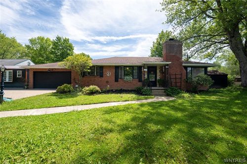 6700 Taylor Rd, Hamburg, NY, 14075-6512 | Card Image