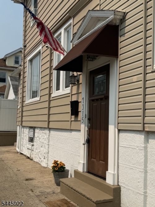 7315 Hudson Ave, North Bergen, NJ, 07047-5605 | Card Image