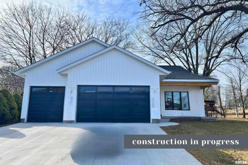 816 River Dr, Princeton, IA, 52768-7712 | Card Image