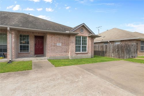 3764 Oldenburg Ln, College Station, TX, 77845-3962 | Card Image