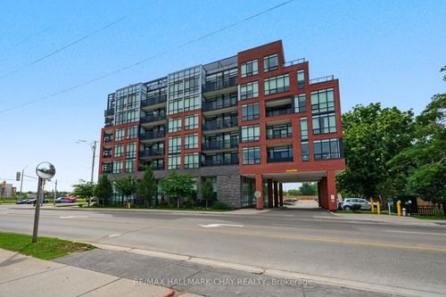 418-681 Yonge St, Barrie, ON, L4N4E8 | Card Image