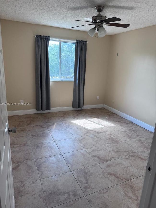 APT-316 - 2640 S University Dr, Condo with 3 bedrooms, 2 bathrooms and null parking in Davie FL | Image 21