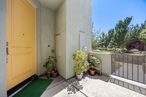 4102 Beechcraft Way, Sacramento, CA, 95834-4000 | Card Image