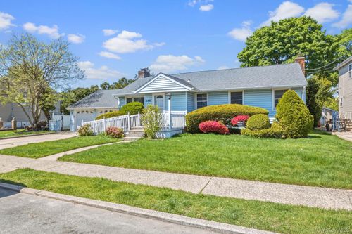 168 Lenox Ave, Uniondale, NY, 11553-1136 | Card Image