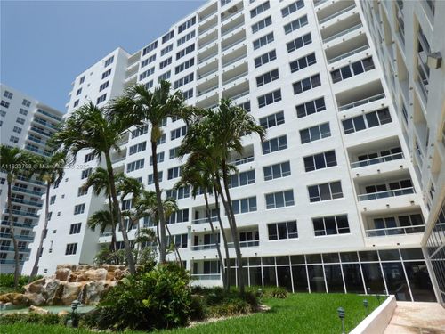 apt-202-5005 Collins Ave, Miami Beach, FL, 33140-2791 | Card Image