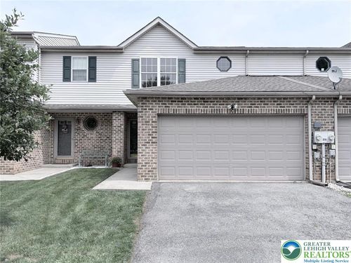 6411 Pioneer Dr, Macungie, PA, 18062-8434 | Card Image