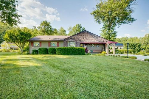 103 Sunnylea Dr, Richlands, VA, 24641-2030 | Card Image