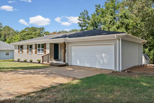 9194 Mason St, Olive Branch, MS, 38654-2312 | Card Image