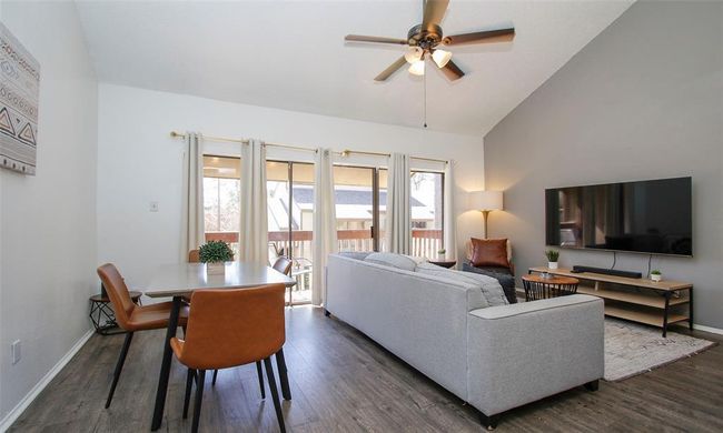 APT-212B - 12900 Walden Rd, Townhouse with 1 bedrooms, 2 bathrooms and null parking in Montgomery TX | Image 8