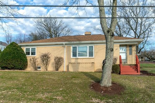 202 Larson Blvd, Rostraver Township, PA, 15012-4768 | Card Image