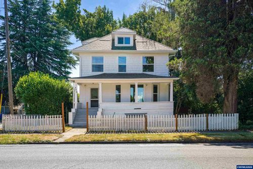 332 24th St Ne, Salem, OR, 97301-4447 | Card Image