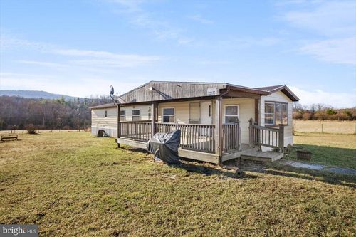 244 Muddy Rd, AUGUSTA, WV, 26704-8648 | Card Image