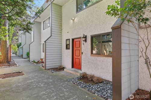 a5-350 4th Ave S, Kirkland, WA, 98033-6639 | Card Image