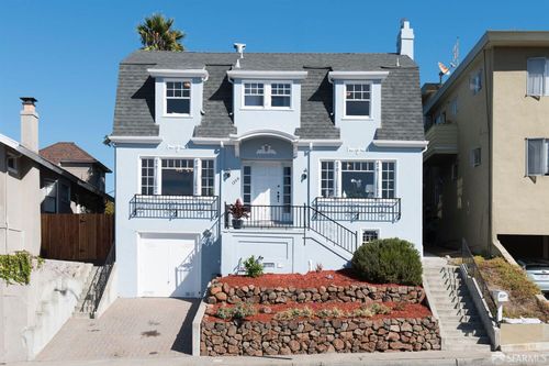 1708 Pleasant Valley Ave, Oakland, CA, 94611-4241 | Card Image