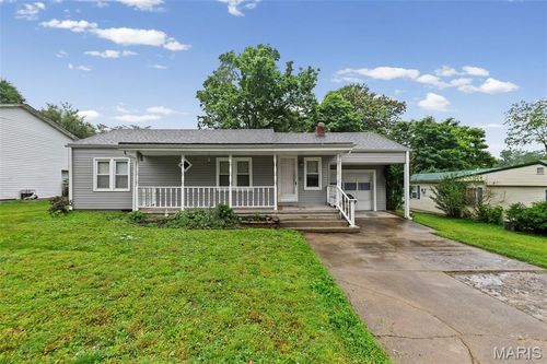 2753 Chrysler St, Cape Girardeau, MO, 63701-4206 | Card Image