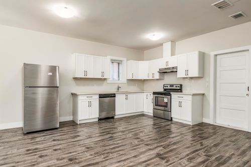 bsmt-16028 28 Ave, Surrey, BC, V3Z3W1 | Card Image