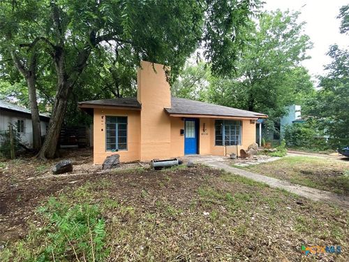 948 Sycamore St, San Marcos, TX, 78666-7049 | Card Image