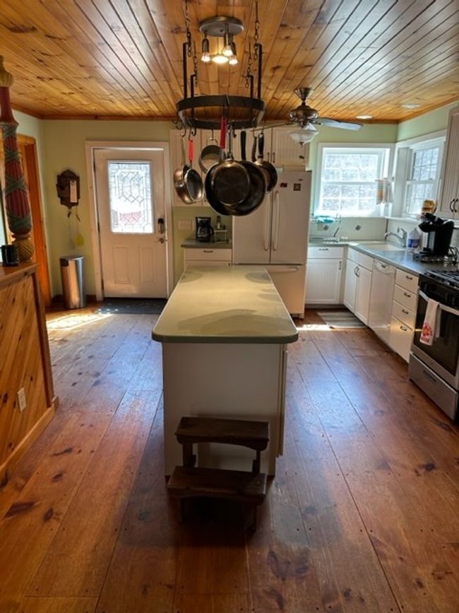 267 Sturgills Rd, House other with 3 bedrooms, 3 bathrooms and null parking in Mouth of Wilson VA | Image 27